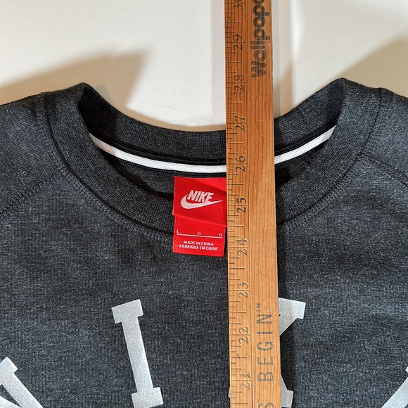 Men’s Nike Football Tech Fleece Crewneck Longsleeve sweatshirt Charcoal sz L - Picture 3 of 5